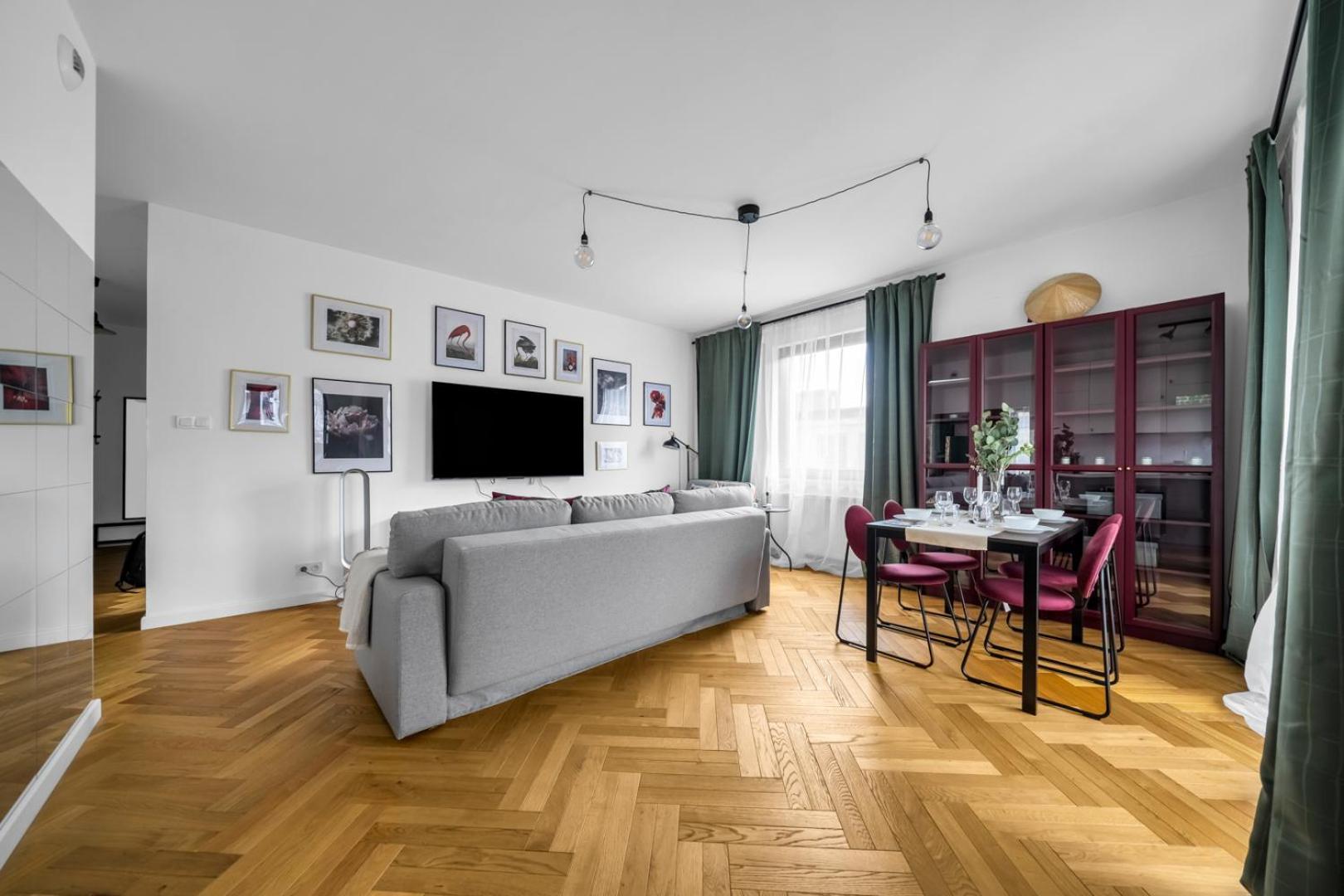Skierniewicka Apt - Parking, Workspace, Balcony - By Rentujemy Warsaw Ngoại thất bức ảnh