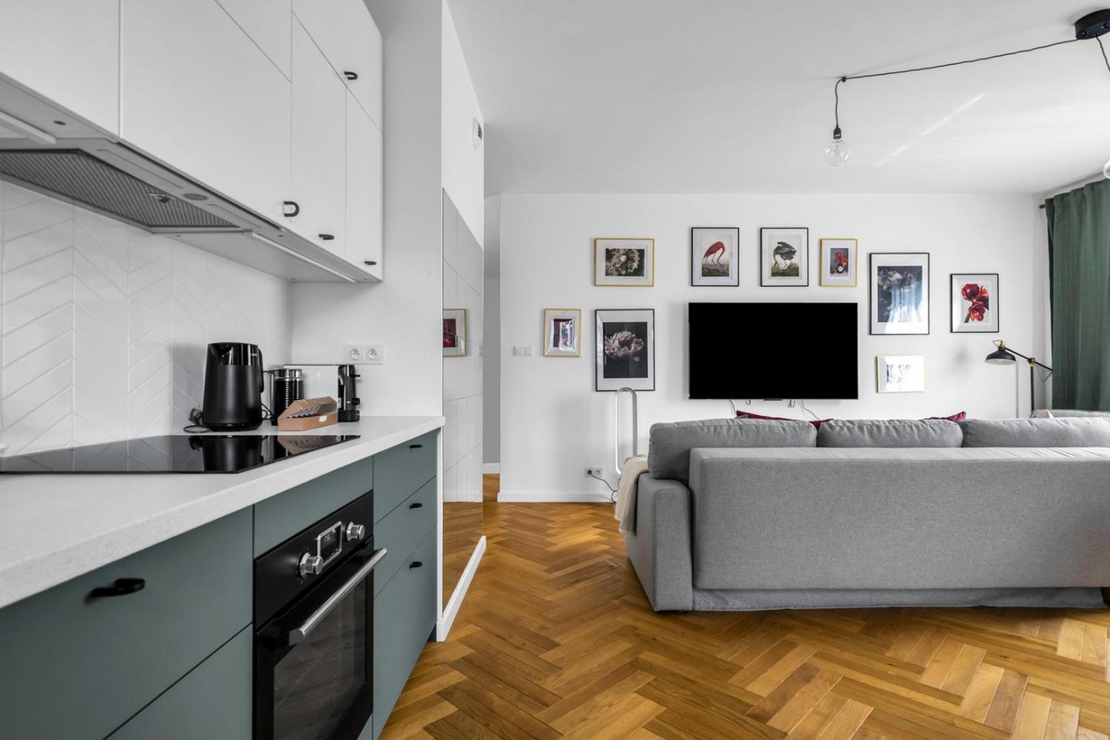 Skierniewicka Apt - Parking, Workspace, Balcony - By Rentujemy Warsaw Ngoại thất bức ảnh